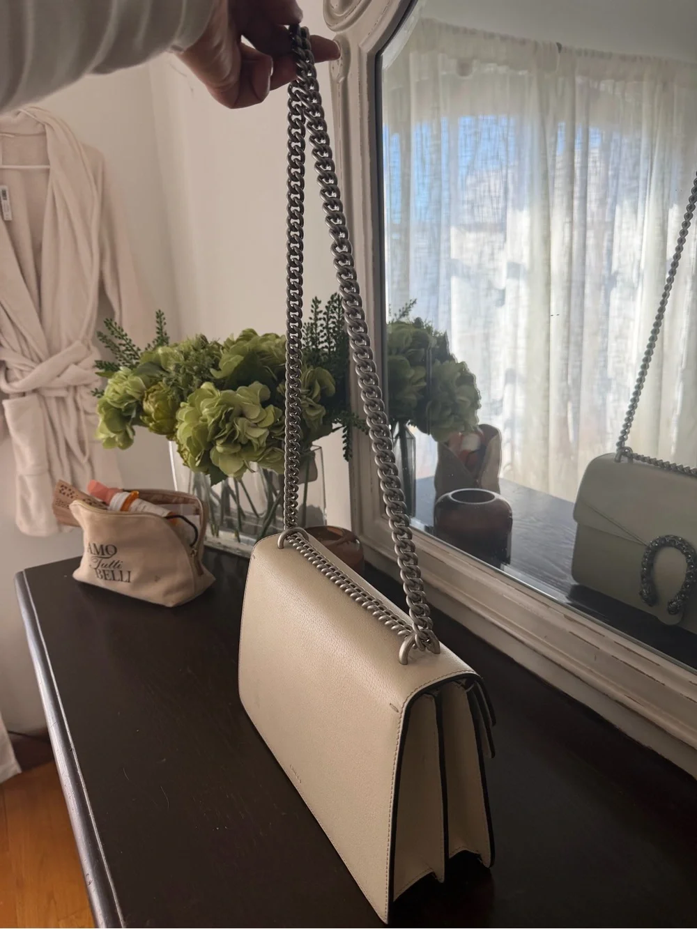 Gucci Cream Leather Shoulder Bag with Silver Chain - Picture 3 of 12